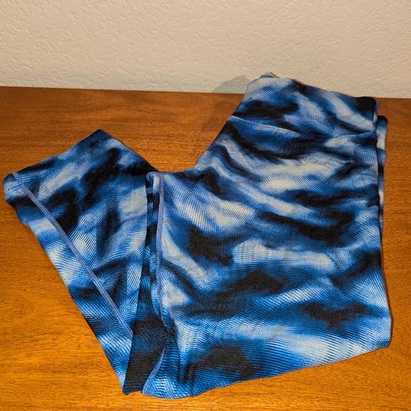 Calvin Klein Performance Printed Leggings Navy Blue Combo Size Medium - Picture 4 of 7